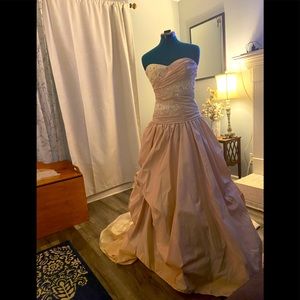 Ball gown,corset,light pink and white with subtle crystal appliqués